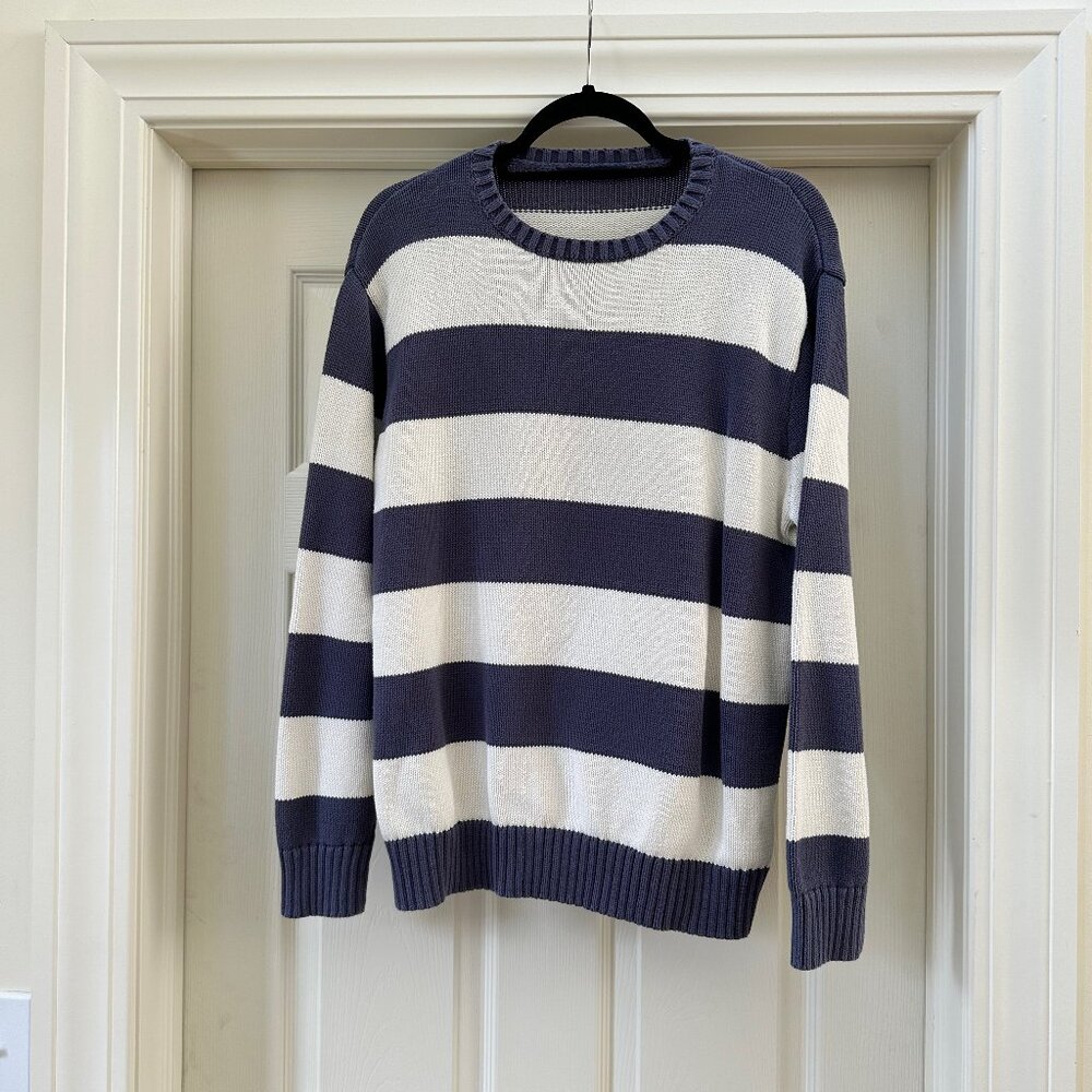 Brandy Melville Long Sleeve Crew Neck Sweater (M)